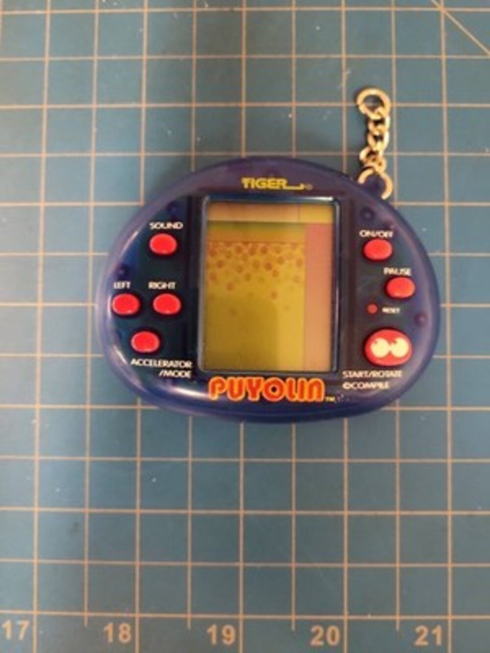 Tiger Puyo Puyo Handheld Game Vintage Electronic Keychain Virtual Pet Toy Rare